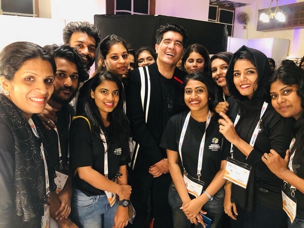 Manish Malhotrau2019s Glamour of the 1980s 16