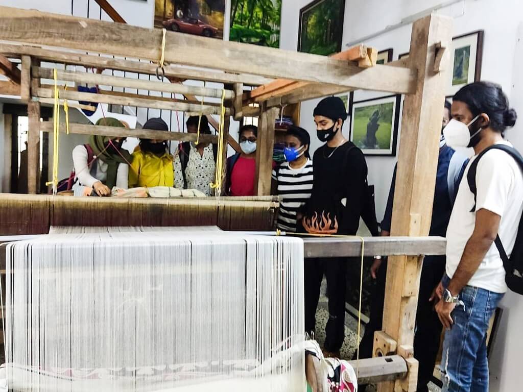 Industrial Visit To Gramins Lifestyle: The students at the handloom section of the firm