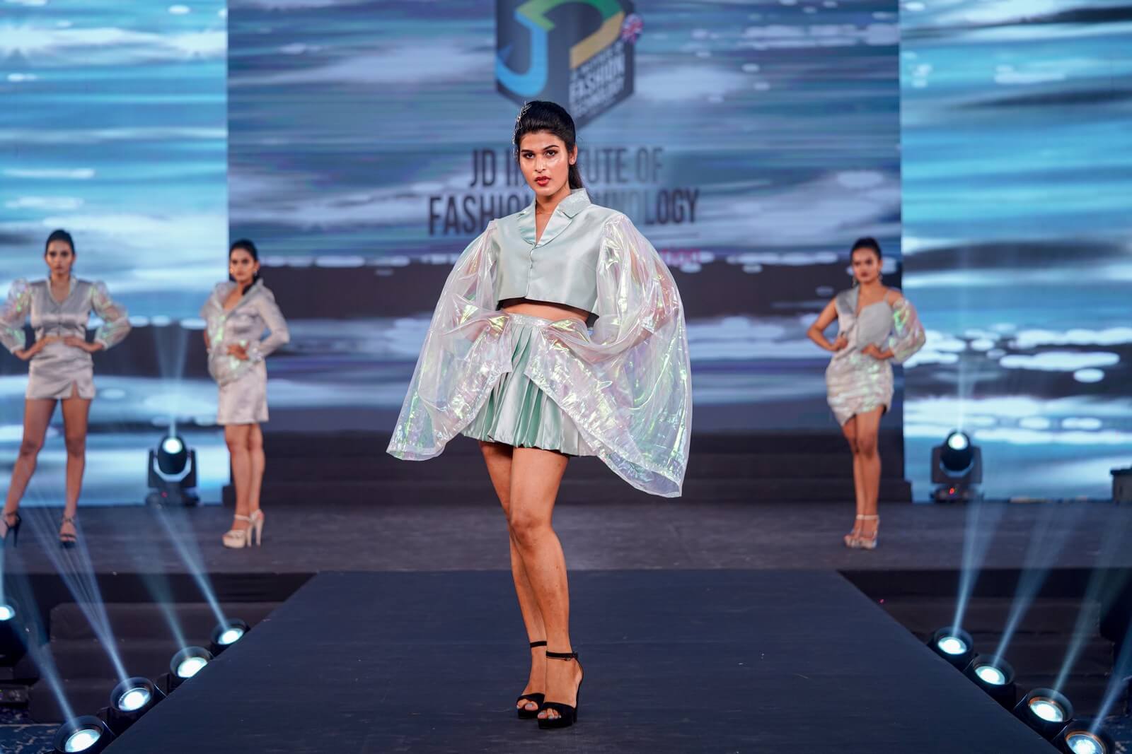 Celsumwes – Sync JD Design Awards Academy of Design and Managment