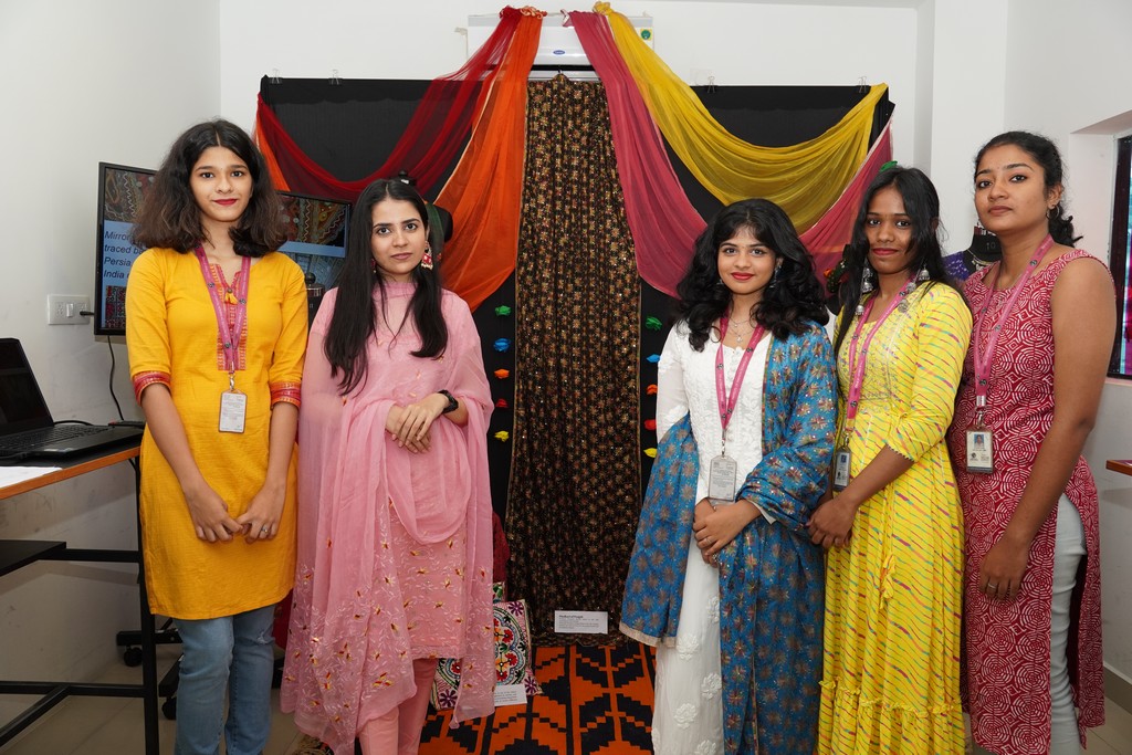 National Handloom Day Academy of Design & Management ()